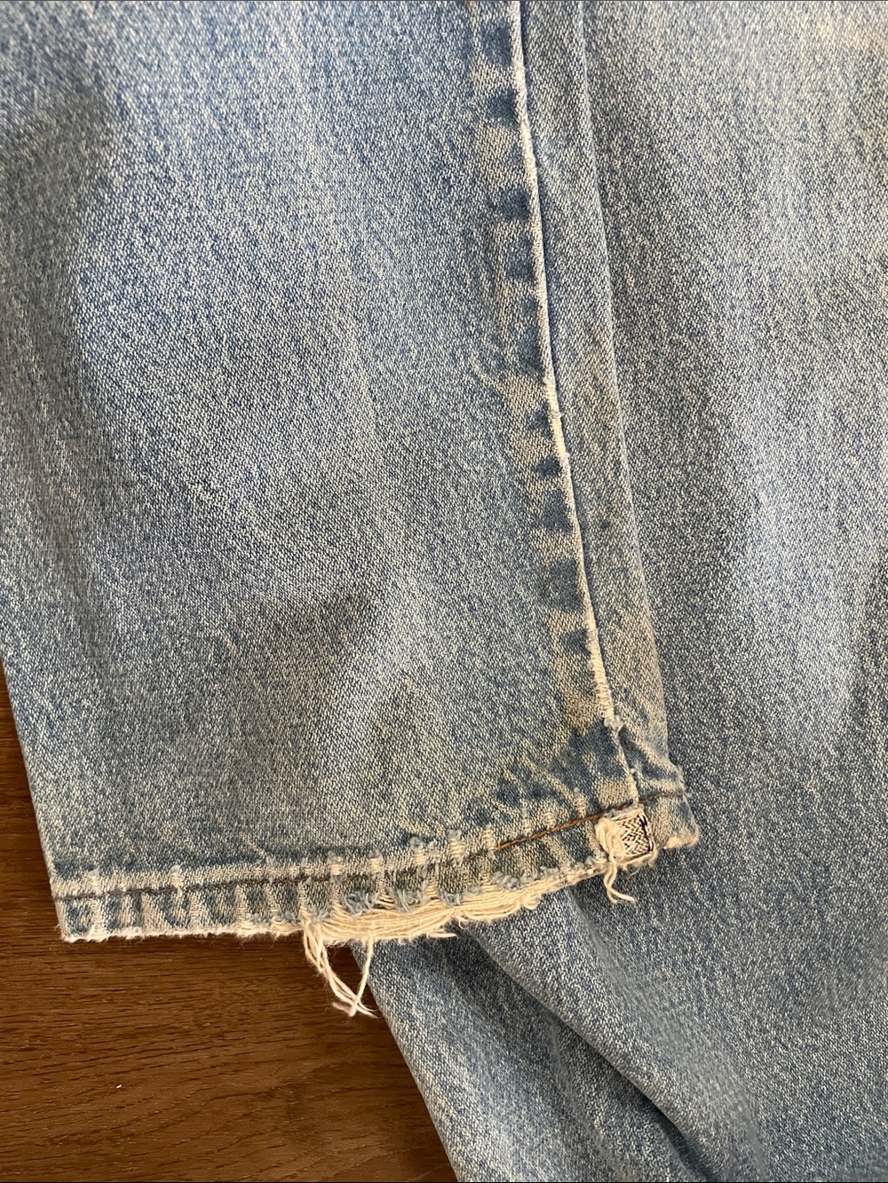 Wrangler Light Blue High-Rise Men’s Jeans with Leather Patch - Picture 10 of 10